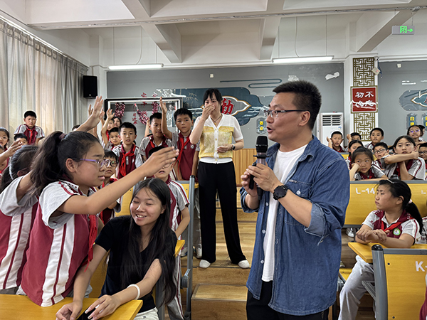 陕西自然博物馆科普使者 受邀参加省自然资源厅科普之声进学校